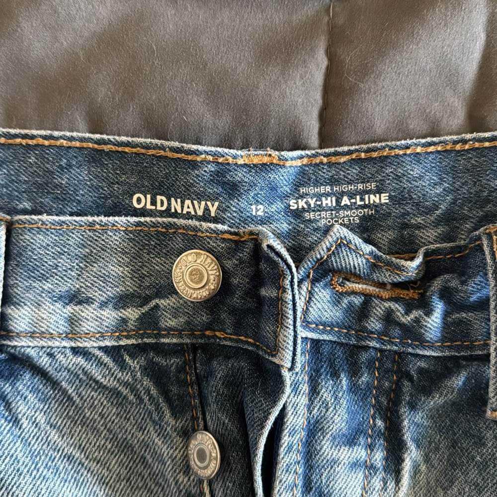 High Rise Denim Shorts - Picture 2 of 3